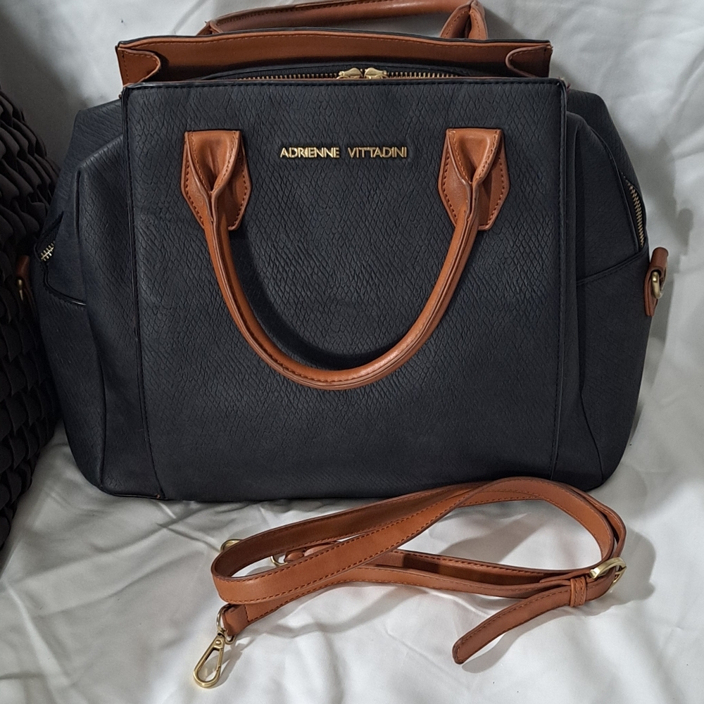 Adrienne Vittadini | Large Black/Brown Faux Leather Dome Satchel Crossbody Bag - Picture 4 of 16